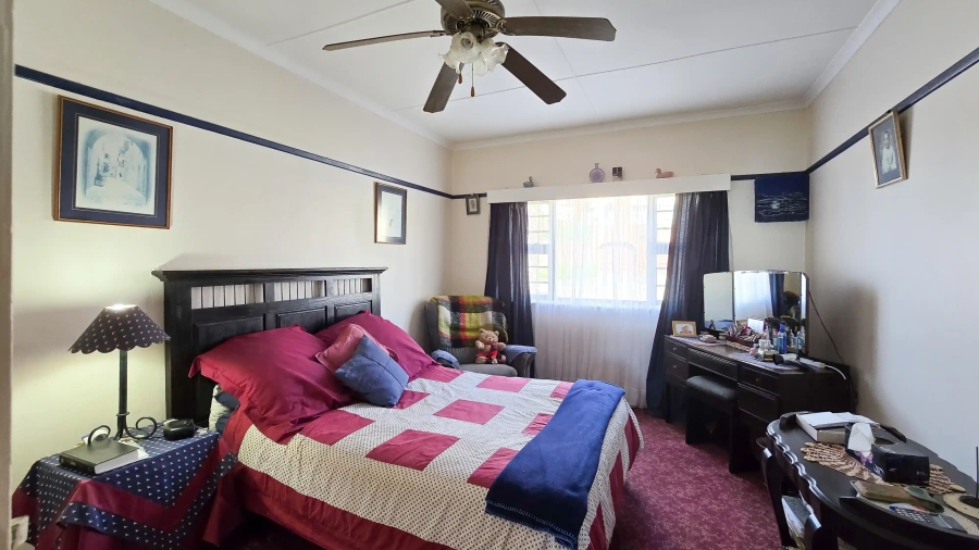 2 Bedroom Property for Sale in Quigney Eastern Cape